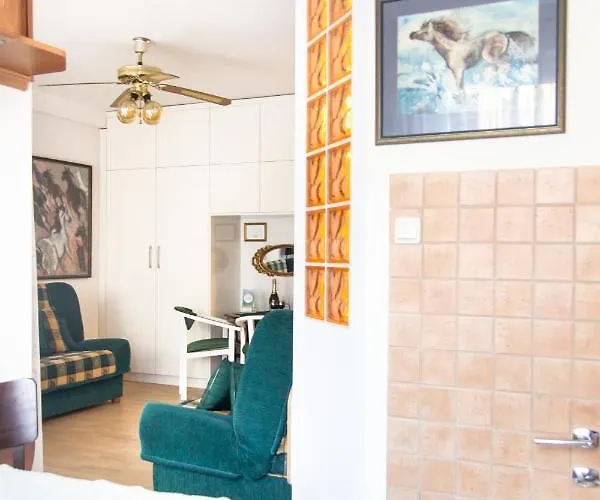 Al-dom Pod Konikiem 103 , 150m Do Morza *